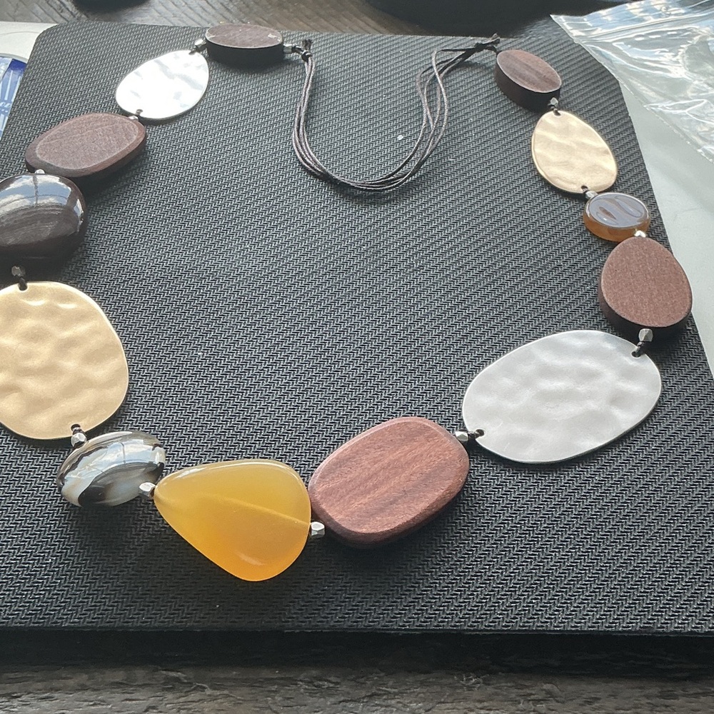 Elegant Multicolor Necklace